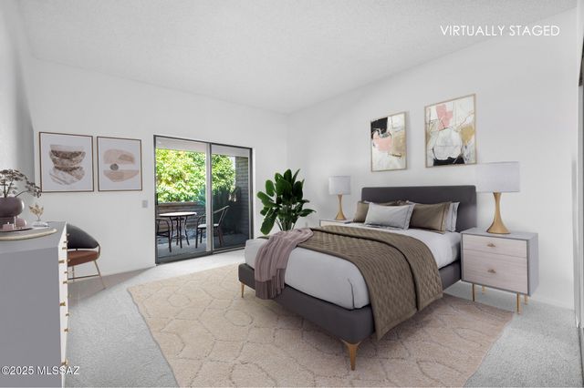 937 W Desert Hills Drive, Green Valley, AZ 85622