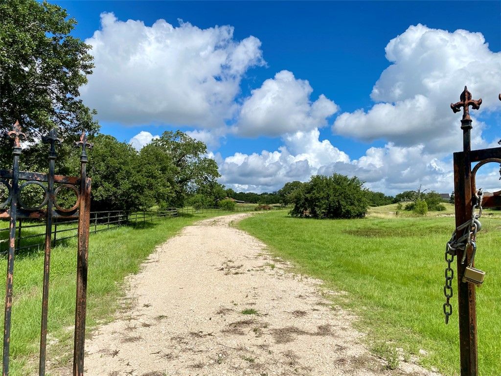 6620 Victoria Avenue, College Station, TX 77845 — photo 2