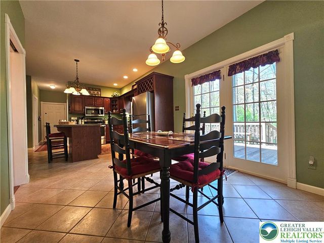 3122 Dogwood Lane, Salisbury Twp, PA 18103