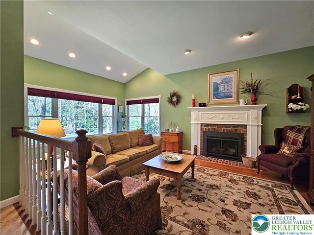 3122 Dogwood Lane, Salisbury Twp, PA 18103