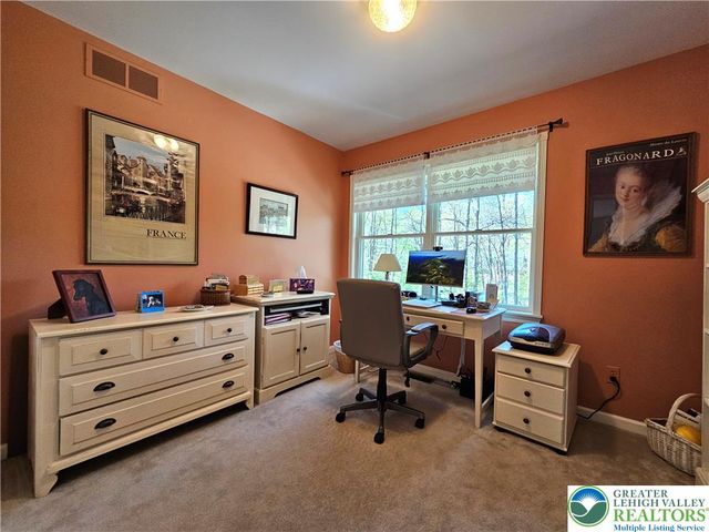 3122 Dogwood Lane, Salisbury Twp, PA 18103