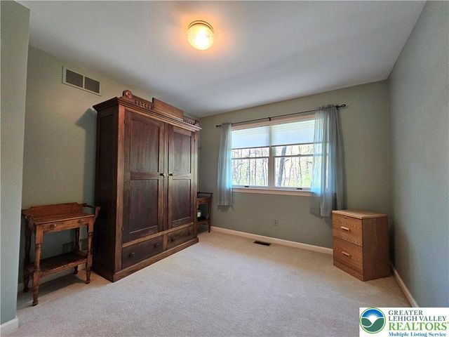 3122 Dogwood Lane, Salisbury Twp, PA 18103