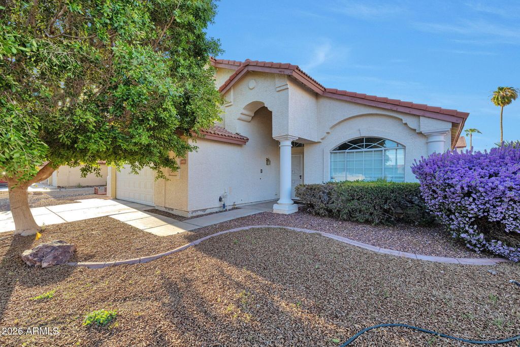 11406 W CRIMSON Lane, Avondale, AZ 85392
