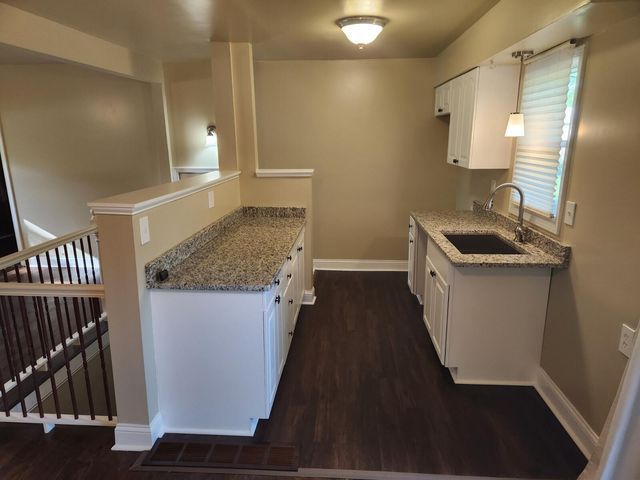 1109 W 62nd Place, Merrillville, IN 46410