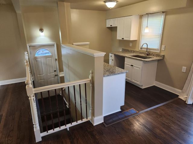 1109 W 62nd Place, Merrillville, IN 46410