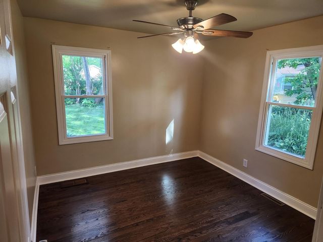 1109 W 62nd Place, Merrillville, IN 46410