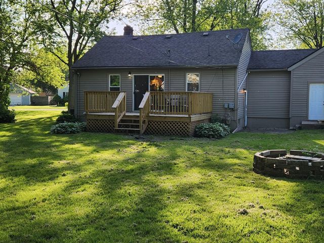 1109 W 62nd Place, Merrillville, IN 46410