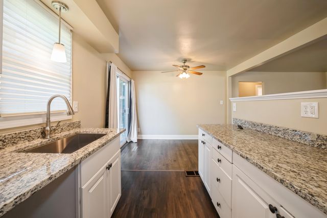 1109 W 62nd Place, Merrillville, IN 46410