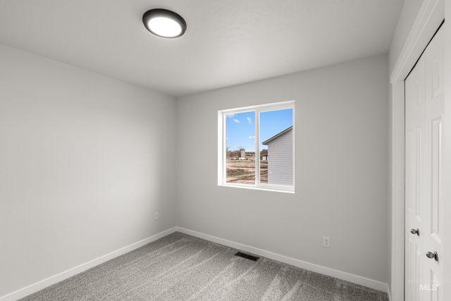 7139 E Marble Springs Dr, Nampa, ID 83687