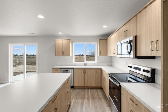 7139 E Marble Springs Dr, Nampa, ID 83687