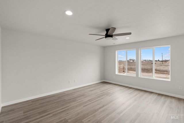 7139 E Marble Springs Dr, Nampa, ID 83687
