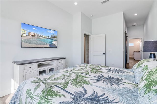 151 Seven Palms Dr, Fulton, TX 78358