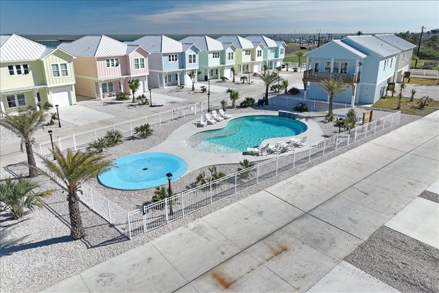 151 Seven Palms Dr, Fulton, TX 78358