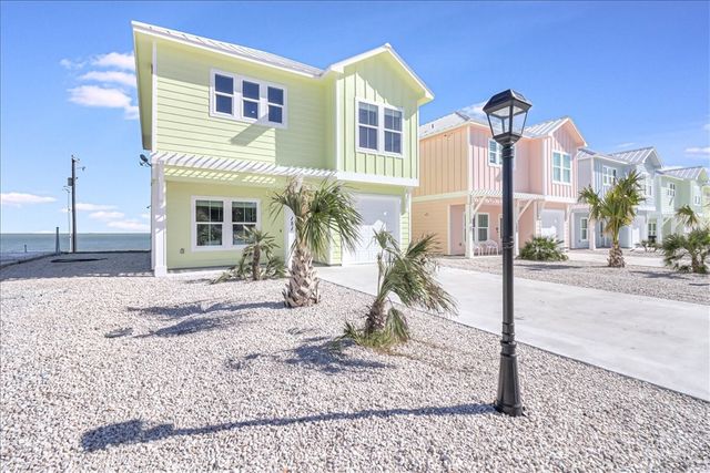 151 Seven Palms Dr, Fulton, TX 78358