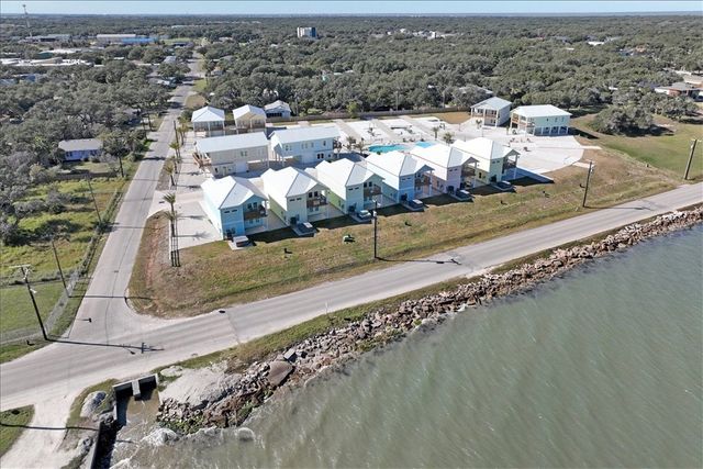 151 Seven Palms Dr, Fulton, TX 78358