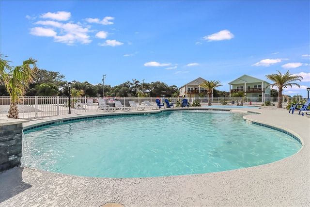 151 Seven Palms Dr, Fulton, TX 78358