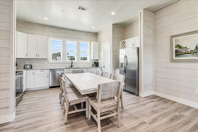 151 Seven Palms Dr, Fulton, TX 78358