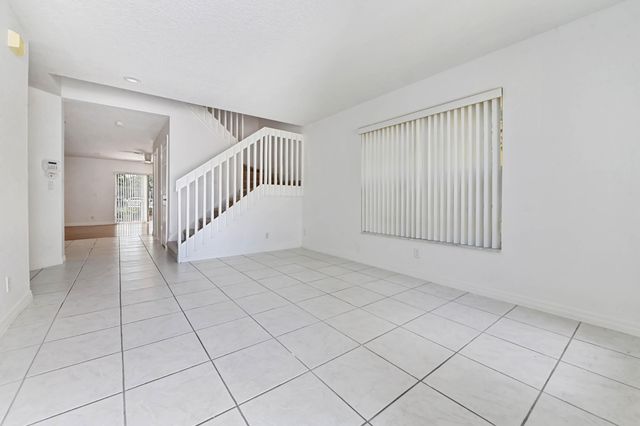 4268 Pine Hollow Circle, Greenacres, FL 33463