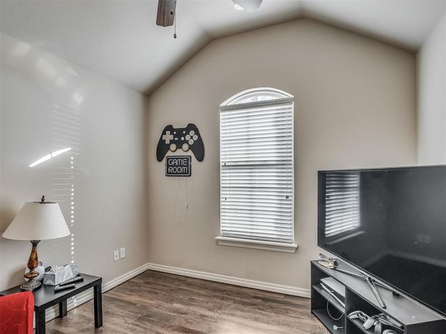 2817 Kathleens Crossing, Yukon, OK 73099