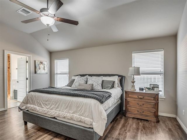 2817 Kathleens Crossing, Yukon, OK 73099