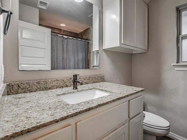 2817 Kathleens Crossing, Yukon, OK 73099