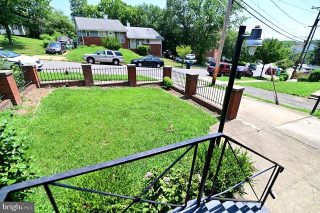 7405 GRAYRIDGE, Hyattsville, MD 20785
