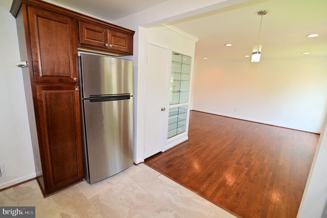 7405 GRAYRIDGE, Hyattsville, MD 20785
