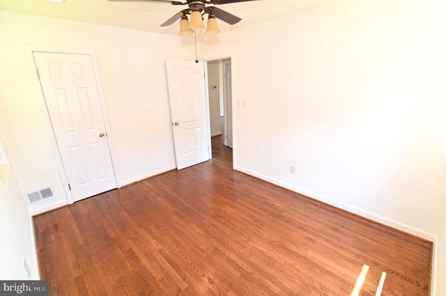 7405 GRAYRIDGE, Hyattsville, MD 20785