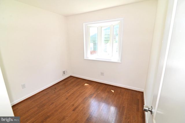 7405 GRAYRIDGE, Hyattsville, MD 20785