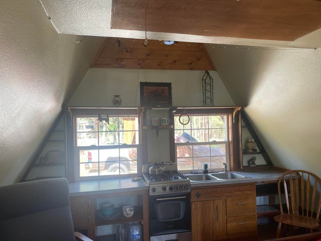 12543 Night Owl Drive, Bonanza, OR 97623