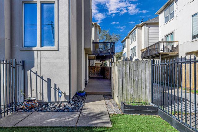 1505 Roy Street, Houston, TX 77007