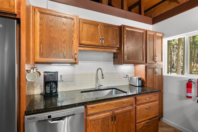 5004 Hokan Cir, Camp Connell, CA 95223