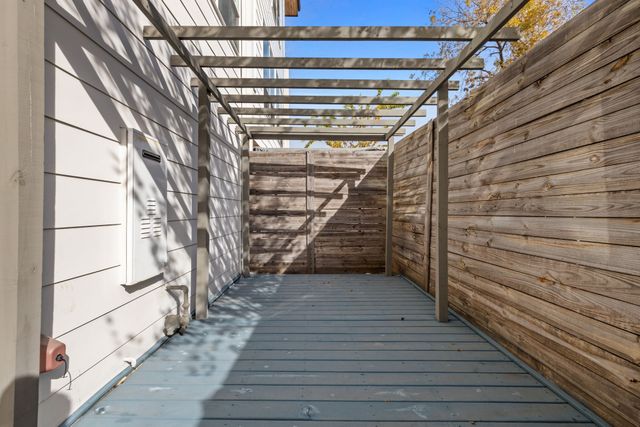 2317 Moser Avenue 102, Dallas, TX 75206