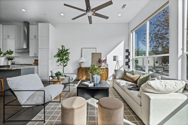 2317 Moser Avenue 102, Dallas, TX 75206