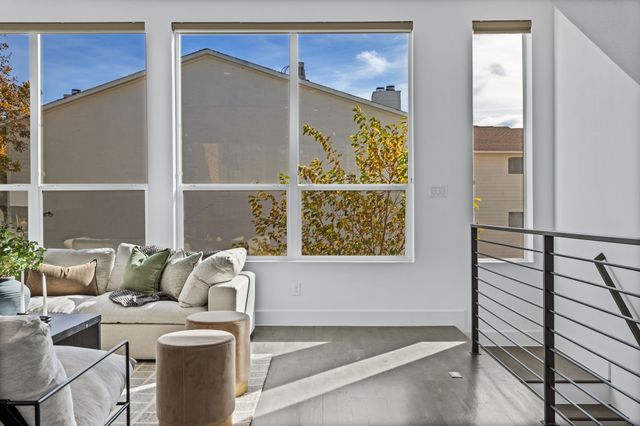 2317 Moser Avenue 102, Dallas, TX 75206