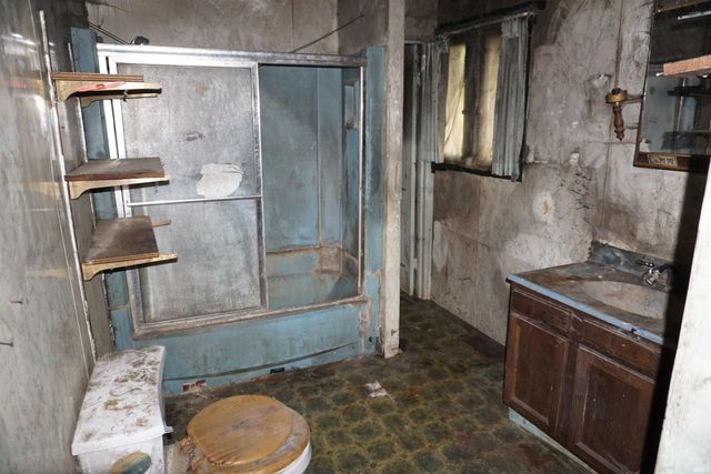 108 E Warrick Street, Owensville, IN 47665