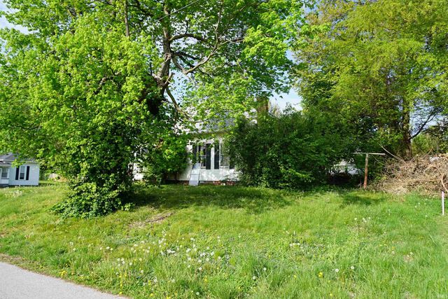 108 E Warrick Street, Owensville, IN 47665