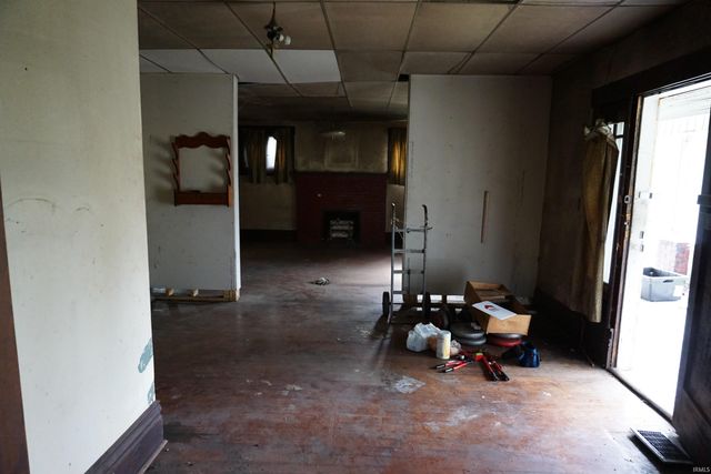 108 E Warrick Street, Owensville, IN 47665