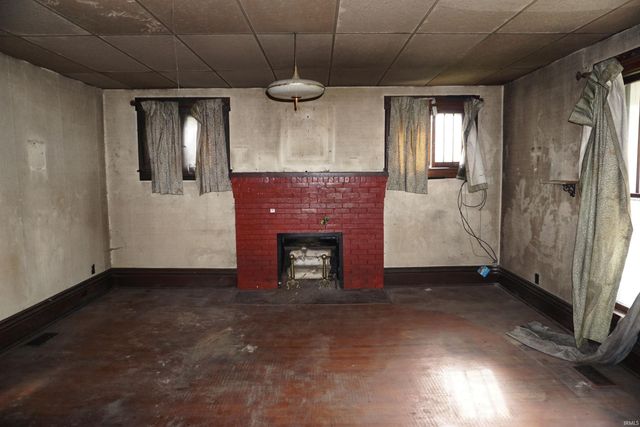 108 E Warrick Street, Owensville, IN 47665