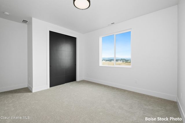 6487 W PLANT LN, Rathdrum, ID 83858