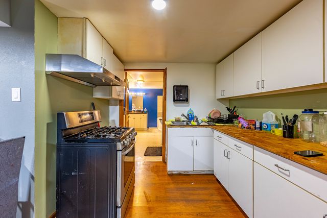 5132 Windrush Drive, Rockford, IL 61109