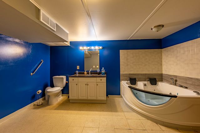 5132 Windrush Drive, Rockford, IL 61109