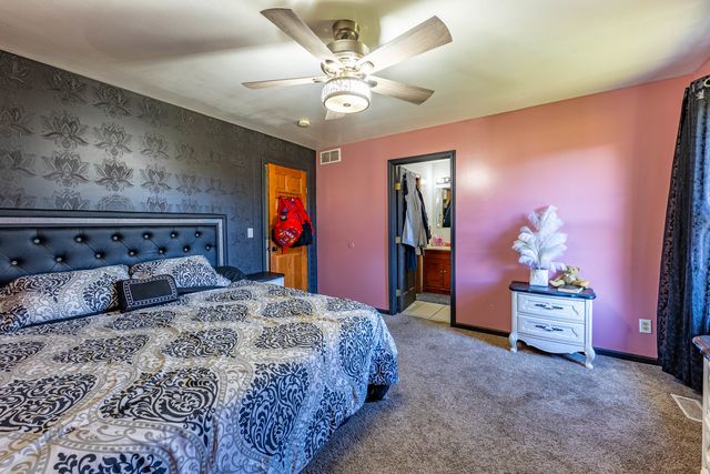 5132 Windrush Drive, Rockford, IL 61109