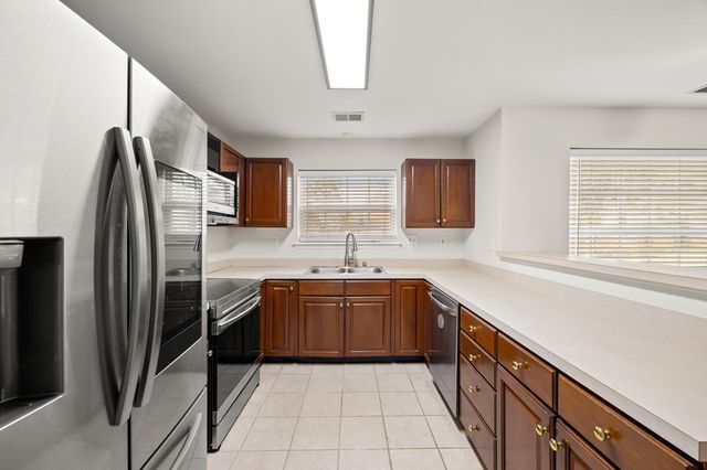 109 Hillock Court, Nicholasville, KY 40356