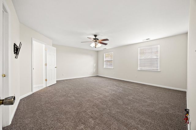 109 Hillock Court, Nicholasville, KY 40356