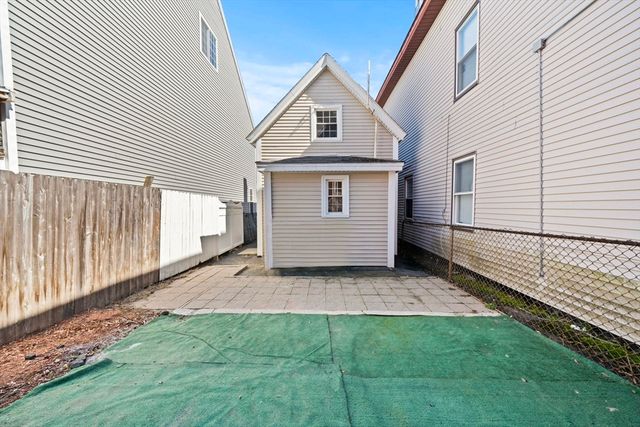 85 Kinsman Street, Lowell, MA 01852