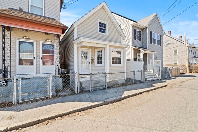 85 Kinsman Street, Lowell, MA 01852