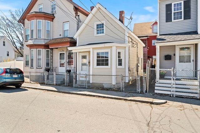 85 Kinsman Street, Lowell, MA 01852
