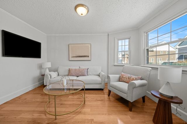 85 Kinsman Street, Lowell, MA 01852