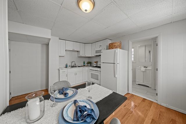 85 Kinsman Street, Lowell, MA 01852